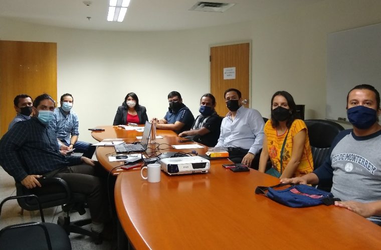 Reunión con la Subsecretaria de Planeación y otros funcionarios de la Secretaría de Movilidad y Planeación Urbana de Nuevo León